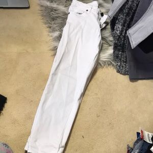 White jeans! Never worn!